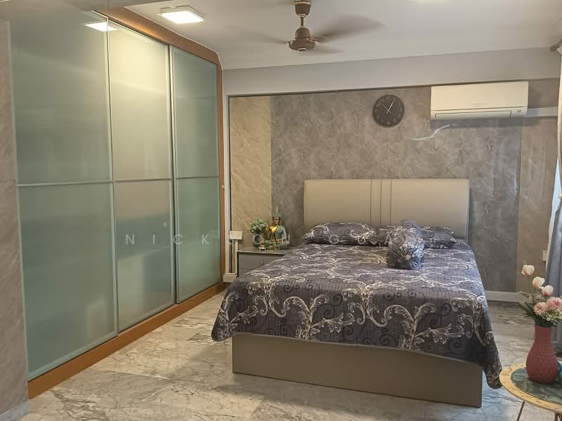 Jumbo Master Bedroom for rent in Marsiling area! 037, , Room
