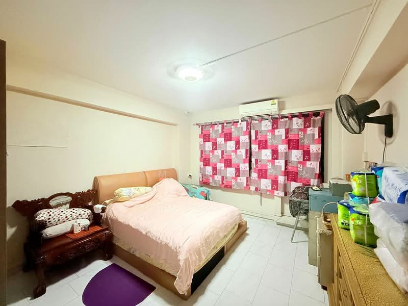 943 Jurong West Street 91, 943 Jurong West Street 91, 4 Bedrooms, 1,421 sqft, HDB Flat For Sale, by James Yeo, 500206763 - Bedroom - PropertyGuru.com.sg