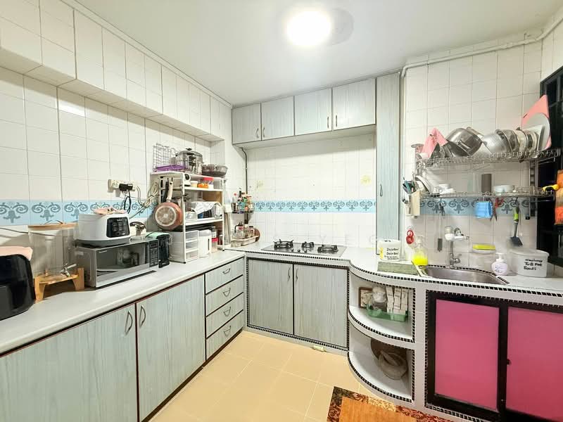 943 Jurong West Street 91, 943 Jurong West Street 91, 4 Bedrooms, 1,421 sqft, HDB Flat For Sale, by James Yeo, 500206763 - Kitchen - PropertyGuru.com.sg