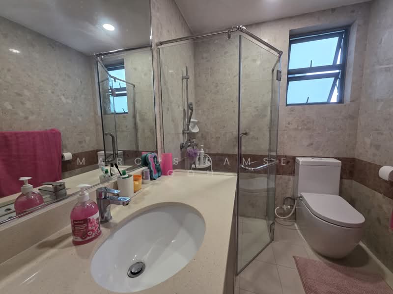 Merawoods, , 3 Bedrooms, 1,345 sqft, Condominium For Sale, by Marcus Ramsey Goh, 500206764 - Bathroom - PropertyGuru.com.sg