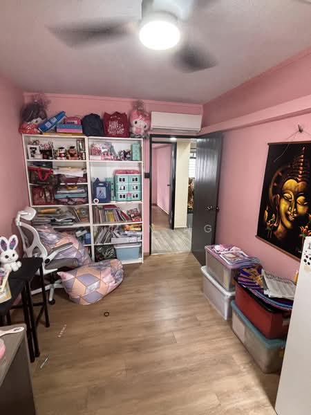 305 Canberra Road, 305 Canberra Road, 3 Bedrooms, 1,302 sqft, HDB Flat For Sale, by Alan Ng, 500206765 - Bedroom - PropertyGuru.com.sg