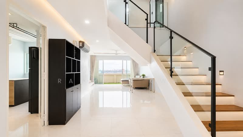 559 Jurong West Street 42, 559 Jurong West Street 42, 4 Bedrooms, 1,496 sqft, HDB Flat For Sale, by Raymond Kwa, 500206771 - Living Room - PropertyGuru.com.sg