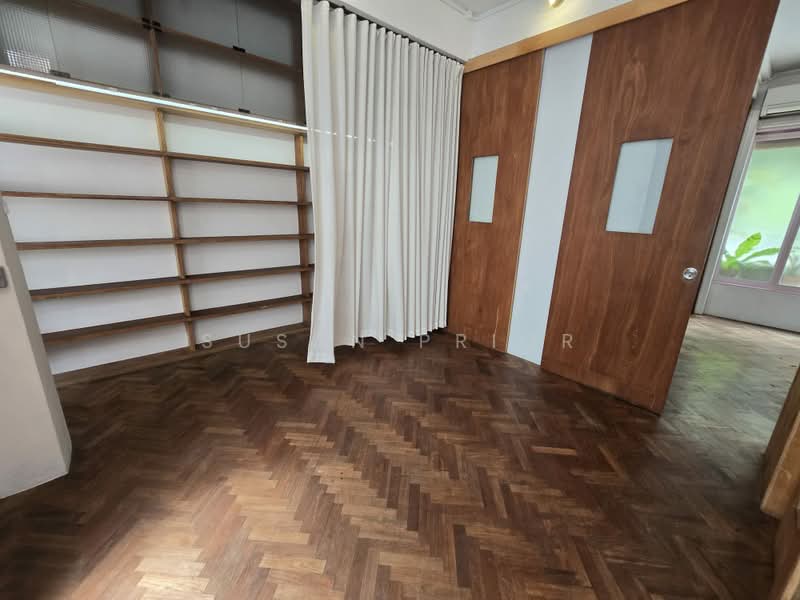 Tiong Bahru Bachelor Pad, Tiong Bahru, Yong Siak Street, 2 Bedrooms, 1,075 sqft, Conservation House For Rent, by Susan Prior, 500206779 - Interior - PropertyGuru.com.sg