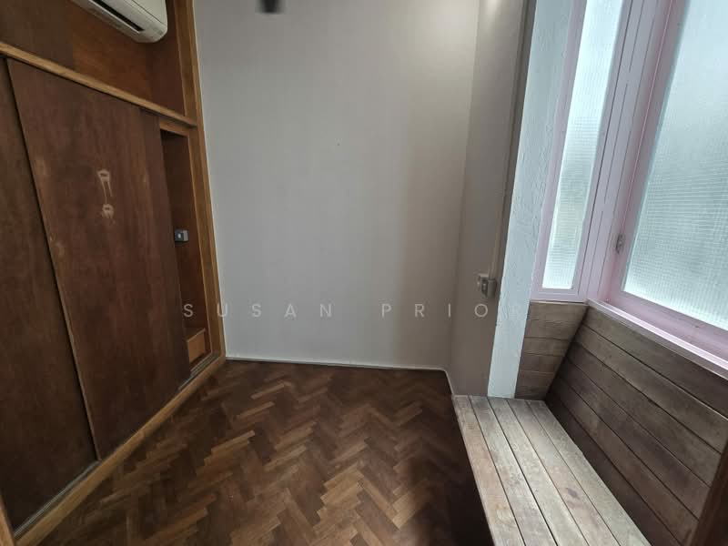 Tiong Bahru Bachelor Pad, Tiong Bahru, Yong Siak Street, 2 Bedrooms, 1,075 sqft, Conservation House For Rent, by Susan Prior, 500206779 - Interior - PropertyGuru.com.sg