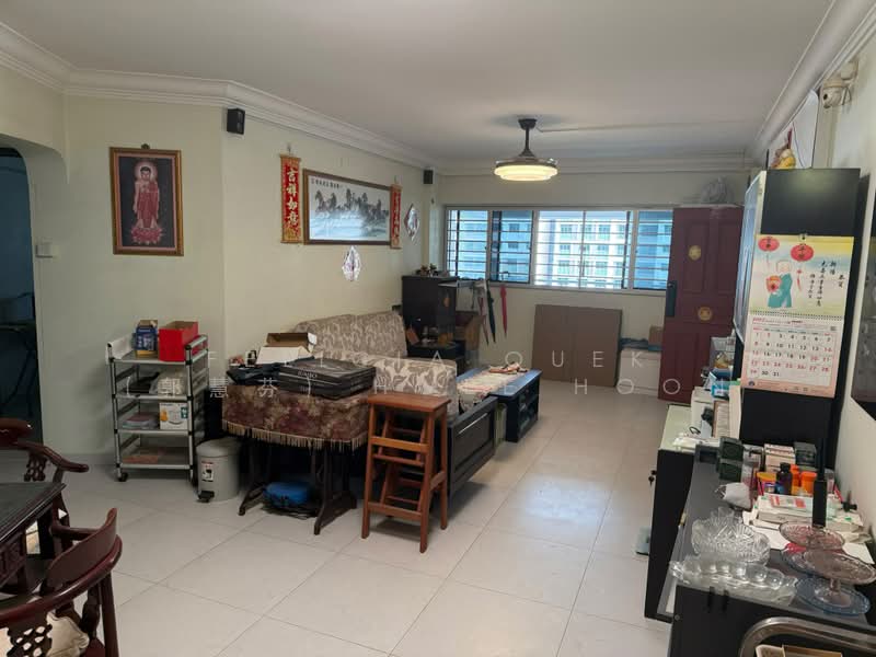 137 Lorong Ah Soo, 137 Lorong Ah Soo, 3 Bedrooms, 1,119 sqft, HDB Flat For Sale, by Felicia Quek (郭慧芬) Hwee Hoon, 500206789 - Living Room - PropertyGuru.com.sg