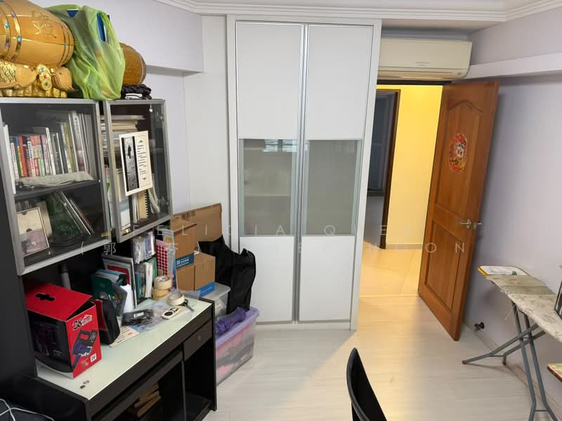 137 Lorong Ah Soo, 137 Lorong Ah Soo, 3 Bedrooms, 1,119 sqft, HDB Flat For Sale, by Felicia Quek (郭慧芬) Hwee Hoon, 500206789 - Study - PropertyGuru.com.sg