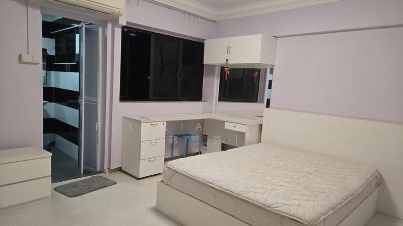 137 Lorong Ah Soo, 137 Lorong Ah Soo, Hougang / Punggol / Sengkang, 3 Bedrooms, 1,119 sqft, HDB Flat For Sale, by Felicia Quek (郭慧芬) Hwee Hoon, 500206789 - Master Bedroom - PropertyGuru.com.sg