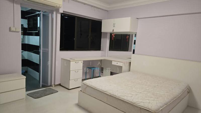 137 Lorong Ah Soo, 137 Lorong Ah Soo, Hougang / Punggol / Sengkang, 3 Bedrooms, 1,119 sqft, HDB Flat For Sale, by Felicia Quek (郭慧芬) Hwee Hoon, 500206789 - Master Bedroom - PropertyGuru.com.sg