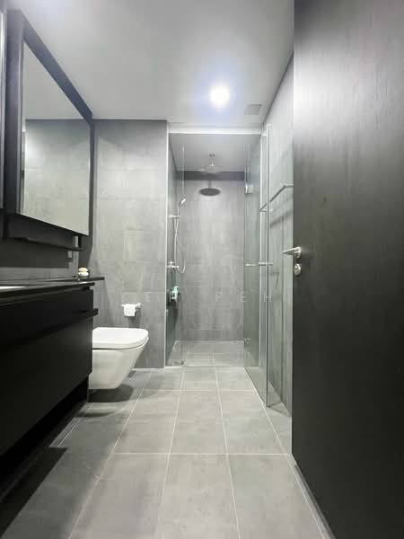 Park Colonial, 10 Woodleigh Lane, 1 Bedroom, 506 sqft, Condominium For Rent, by Ken Peh, 500206797 - Bathroom - PropertyGuru.com.sg