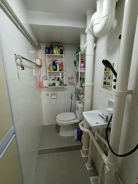 Common Room for rent in available in Bendenmeer area! 041, , Room Rental, 120 sqft, HDB Flat For Rent, by Nickson Guay, 500206800 - Bathroom - PropertyGuru.com.sg