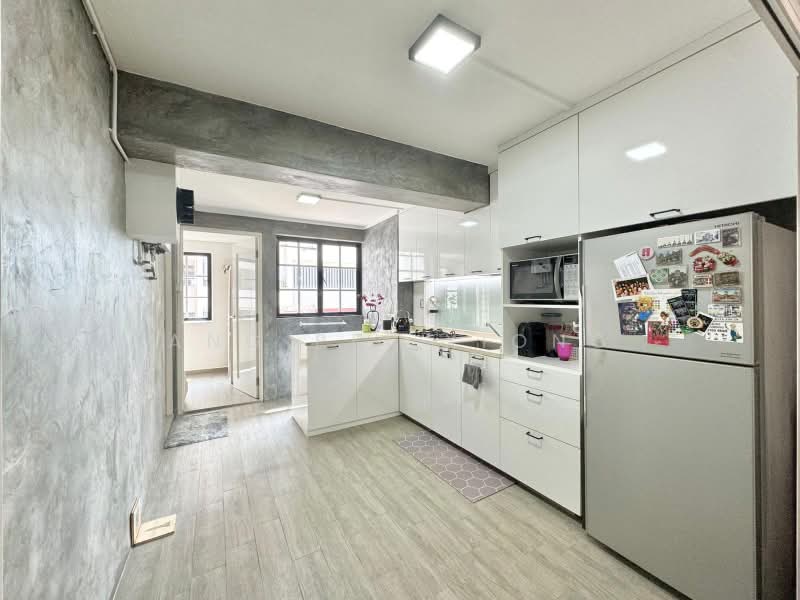 130 Bukit Merah View, 130 Bukit Merah View, 2 Bedrooms, 700 sqft, HDB Flat For Sale, by Ang Pei Xiong, 500206804 - PropertyGuru.com.sg