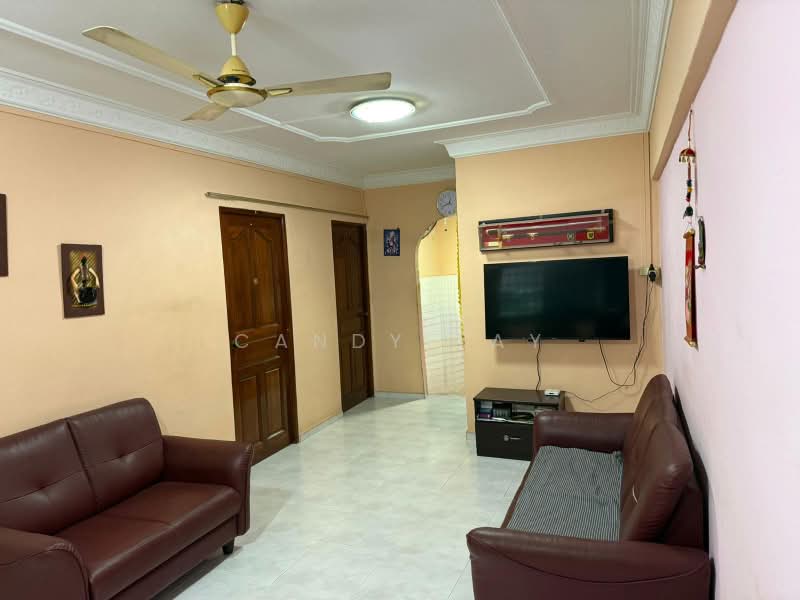 520 Jurong West Street 52, 520 Jurong West Street 52, 2 Bedrooms, 796 sqft, HDB Flat For Sale, by Candy Tay, 500206808 - Living Room - PropertyGuru.com.sg