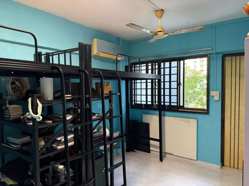 520 Jurong West Street 52, 520 Jurong West Street 52, 2 Bedrooms, 796 sqft, HDB Flat For Sale, by Candy Tay, 500206808 - Bedroom - PropertyGuru.com.sg