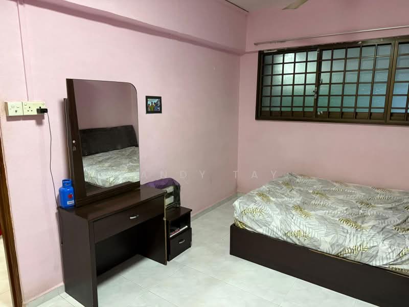 520 Jurong West Street 52, 520 Jurong West Street 52, 2 Bedrooms, 796 sqft, HDB Flat For Sale, by Candy Tay, 500206808 - Bedroom - PropertyGuru.com.sg