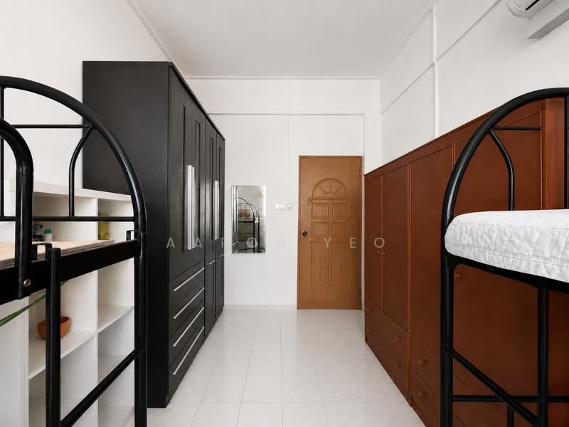 C.H.E.A.P D13 2 Storey Inter Terrace for Sale, Braddell Heights Estate, 4 Bedrooms, 1,380 sqft, Terraced House For Sale, by Aaron Yeo, 500206813 - Bedroom - PropertyGuru.com.sg