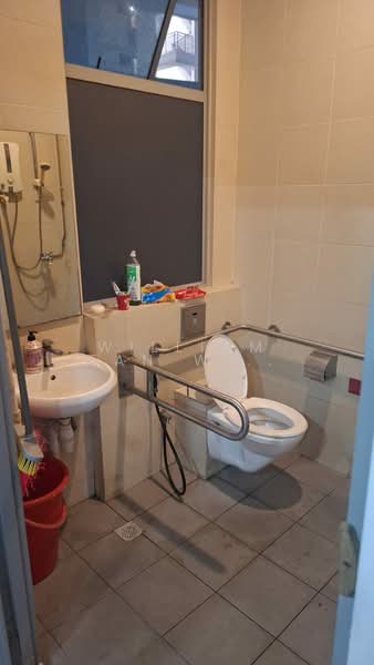 M-Space, 6D Mandai Estate, 1,800 sqft, Factory / Workshop (B2) For Rent, by William Tan Wei Liang, 500206822 - Bathroom - CommercialGuru.com.sg