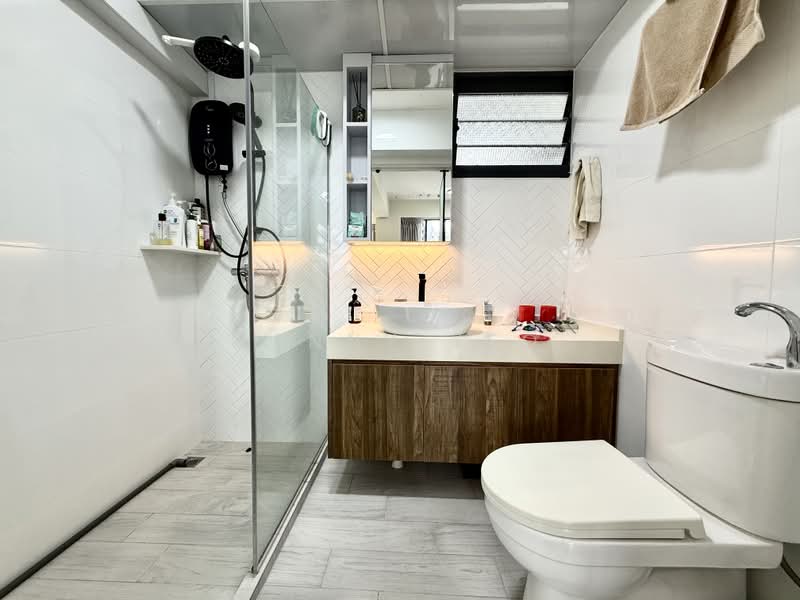 94 Dawson Road, 94 Dawson Road, 3 Bedrooms, 893 sqft, HDB Flat For Sale, by Kenny Yeo, 500206824 - Bathroom - PropertyGuru.com.sg