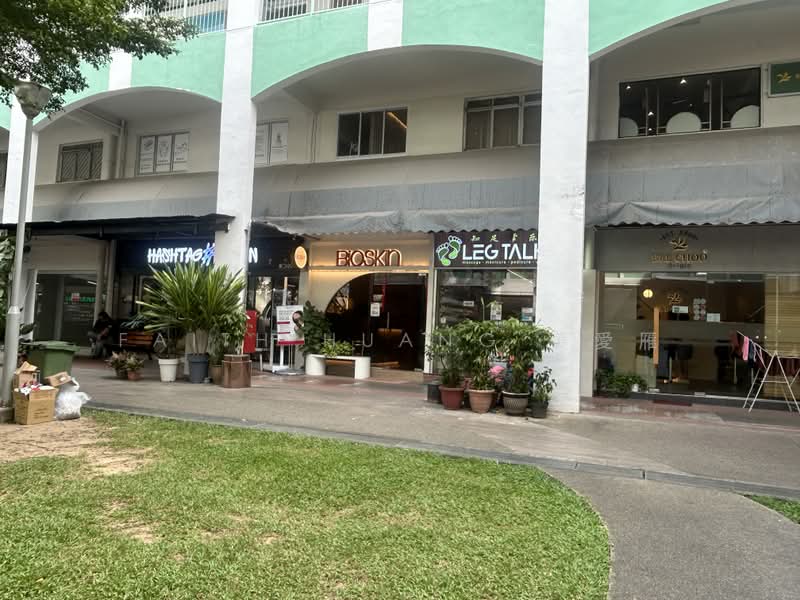 Jurong Gateway Road, Jurong Gateway Road, 370 sqft, Shop / Shophouse For Rent, by Faith Huang 黄愛雁, 500206828 - Exterior - CommercialGuru.com.sg