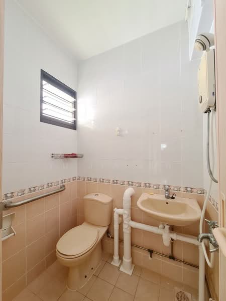 330 Clementi Avenue 2, 330 Clementi Avenue 2, Room Rental, 150 sqft, HDB Flat For Rent, by Yu Jia Jun, 500206830 - PropertyGuru.com.sg
