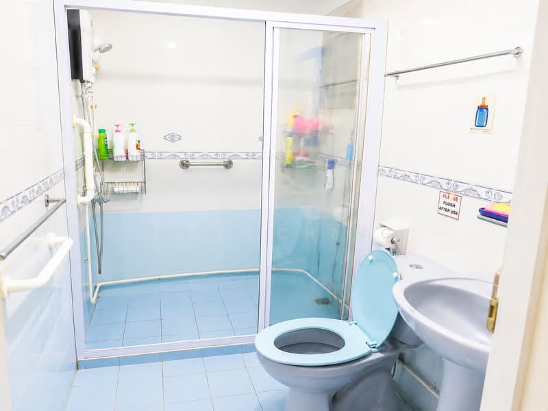 521 Woodlands Drive 14, 521 Woodlands Drive 14, Room Rental, 150 sqft, HDB Flat For Rent, by Irene Cheng, 500206837 - Bathroom - PropertyGuru.com.sg
