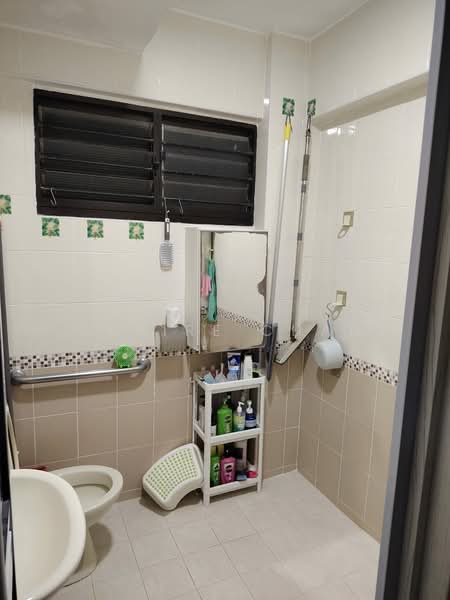 3 Teck Whye Avenue, 3 Teck Whye Avenue, Room Rental, 100 sqft, HDB Flat For Rent, by Claire Chan, 500206844 - Bathroom - PropertyGuru.com.sg