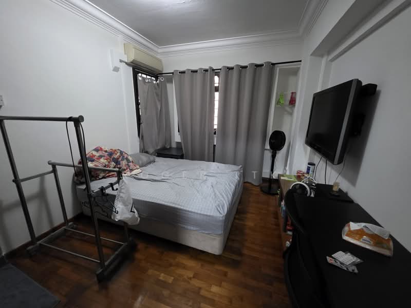 182 Stirling Road, 182 Stirling Road, Room Rental, 200 sqft, HDB Flat For Rent, by Roger TTK, 500206845 - Bedroom - PropertyGuru.com.sg