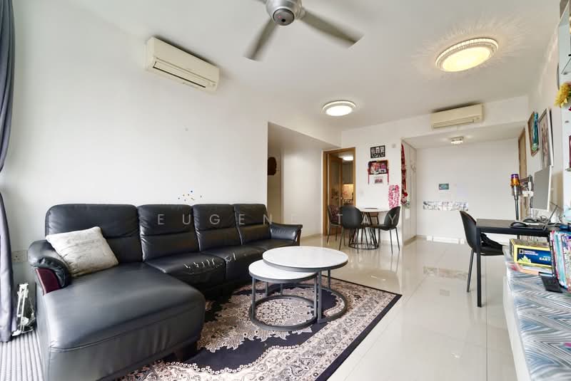 Westwood Residences EC, 190 Westwood Avenue, 4 Bedrooms, 1,238 sqft, Condominium For Sale, by Eugene Tay, 500206851 - Living Room - PropertyGuru.com.sg