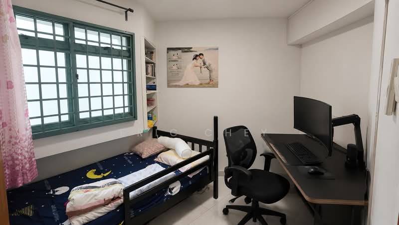 460 Choa Chu Kang Avenue 4, 460 Choa Chu Kang Avenue 4, Dairy Farm / Bukit Panjang / Choa Chu Kang, 3 Bedrooms, 1,108 sqft, HDB Flat For Sale, by Eric Chey, 500206856 - AI treatment - Bedroom - PropertyGuru.com.sg