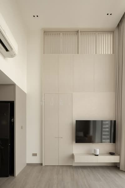 Parc Emily, 7 Mount Emily Road, 1 Bedroom, 549 sqft, Condominium For Rent, by CeLia Nunes, 500206875 - Living Room - PropertyGuru.com.sg