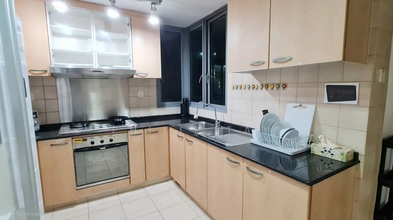 The Madeira, 50 Bukit Batok Street 31, Room Rental, 100 sqft, Condominium For Rent, by Philip Tay, 500206879 - Kitchen - PropertyGuru.com.sg