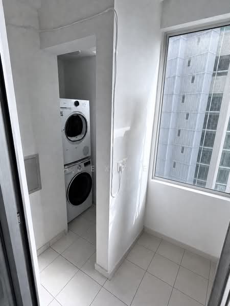Cairnhill Residences, 31 Cairnhill Circle, 3 Bedrooms, 1,173 sqft, Apartment For Rent, by Alex Lee, 500206887 - Yard - PropertyGuru.com.sg