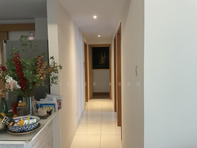 The Stellar, 6 West Coast Road, 3 Bedrooms, 1,206 sqft, Condominium For Sale, by Shirley Krans, 500206888 - Corridor - PropertyGuru.com.sg