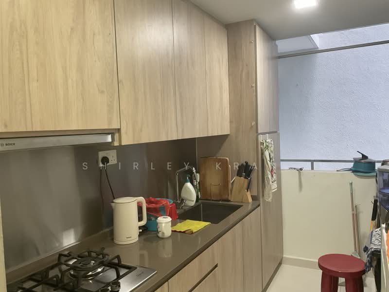 The Stellar, 6 West Coast Road, 3 Bedrooms, 1,206 sqft, Condominium For Sale, by Shirley Krans, 500206888 - Kitchen - PropertyGuru.com.sg