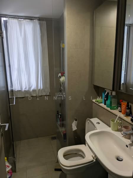 Riversails, 18 Upper Serangoon Crescent, 2 Bedrooms, 914 sqft, Condominium For Sale, by Dennis Lim, 500206889 - Bathroom - PropertyGuru.com.sg