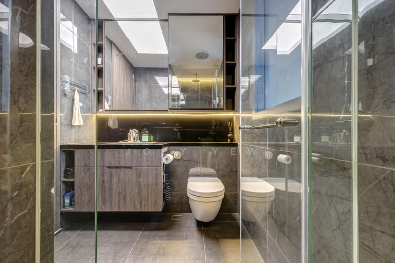 The M, 30 Middle Road, 2 Bedrooms, 753 sqft, Condominium For Sale, by Joey Yew, 500206894 - Bathroom - PropertyGuru.com.sg