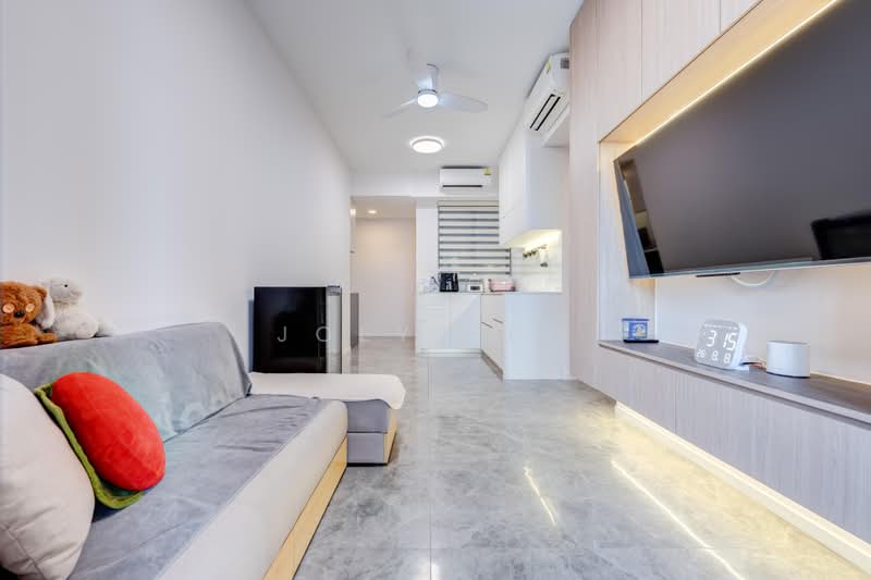 The M, 30 Middle Road, 2 Bedrooms, 753 sqft, Condominium For Sale, by Joey Yew, 500206894 - Living Room - PropertyGuru.com.sg