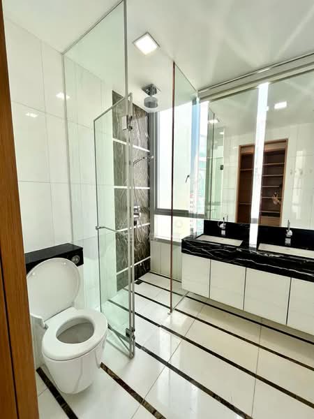 The Vermont On Cairnhill, 12A Cairnhill Rise, 5 Bedrooms, 4,435 sqft, Apartment For Sale, by Ryan Ong 王伟信, 500206905 - Bathroom - PropertyGuru.com.sg