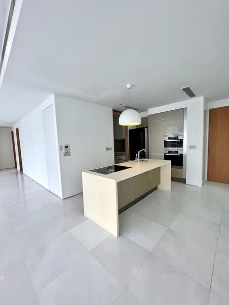 The Vermont On Cairnhill, 12A Cairnhill Rise, 5 Bedrooms, 4,435 sqft, Apartment For Sale, by Ryan Ong 王伟信, 500206905 - Kitchen - PropertyGuru.com.sg