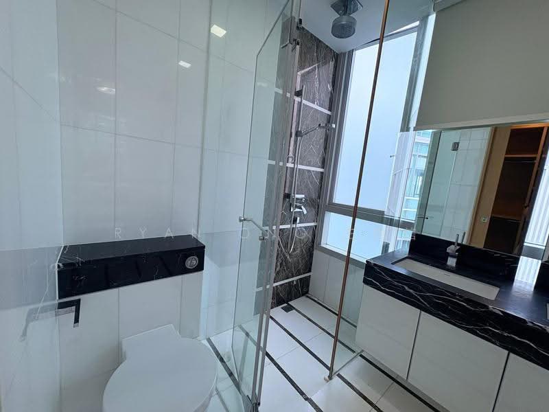 The Vermont On Cairnhill, 12A Cairnhill Rise, Orchard / River Valley, 5 Bedrooms, 4,435 sqft, Apartment For Sale, by Ryan Ong 王伟信, 500206905 - Bathroom - PropertyGuru.com.sg