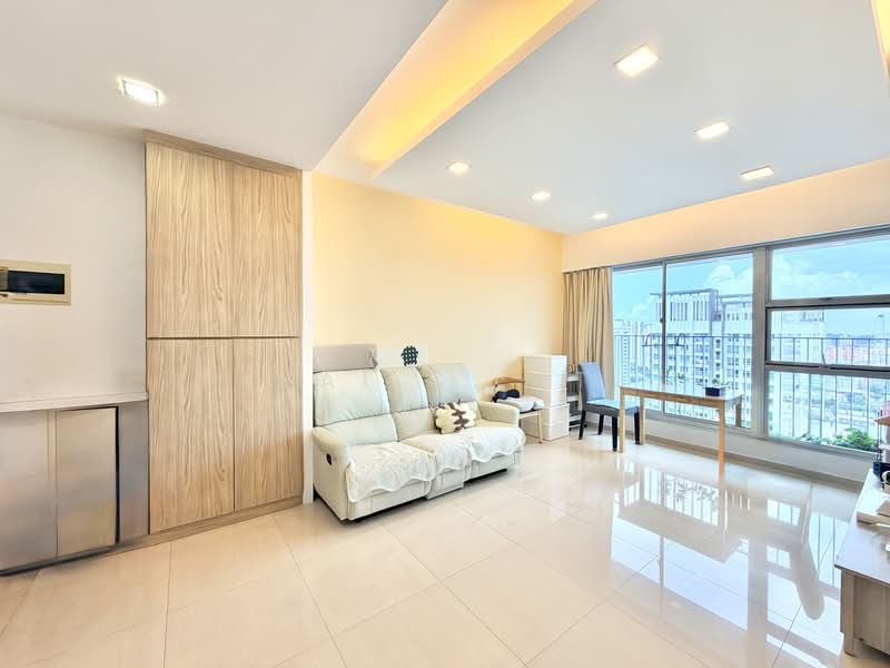 53 Commonwealth Drive, 53 Commonwealth Drive, 3 Bedrooms, 1,033 sqft, HDB Flat For Sale, by TJHAI C. (TJ), 500206911 - Living Room - PropertyGuru.com.sg