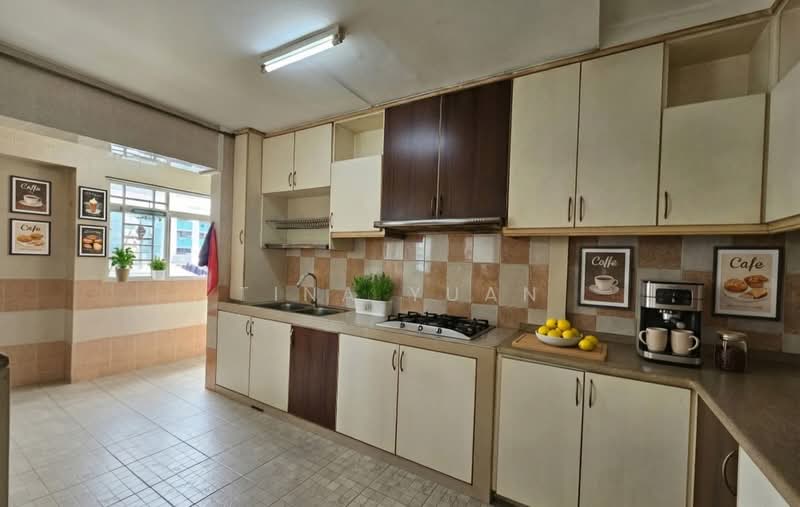 139 Bedok North Avenue 3, 139 Bedok North Avenue 3, 3 Bedrooms, 1,259 sqft, HDB Flat For Sale, by Tina Yuan, 500206914 - Kitchen - PropertyGuru.com.sg