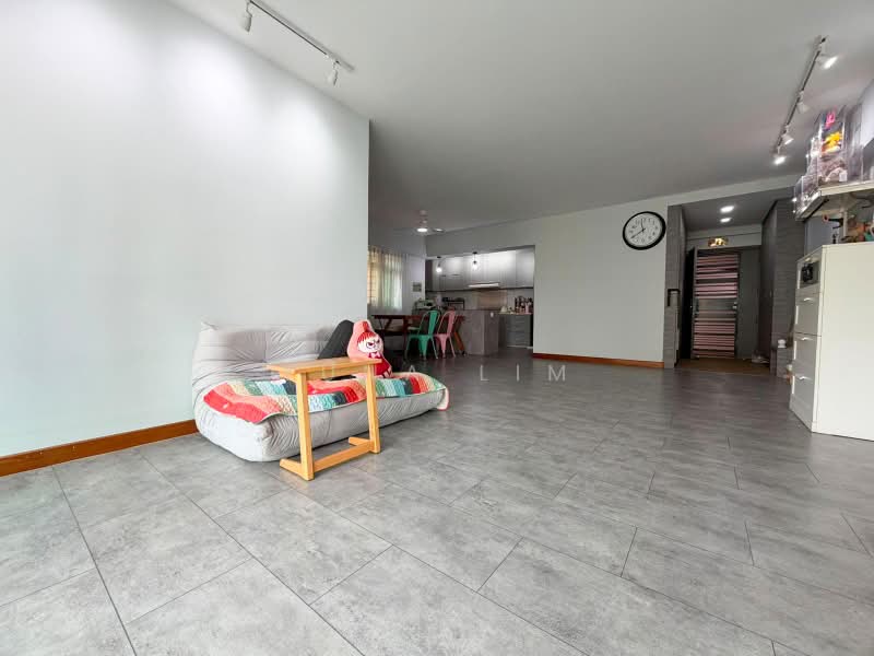 651 Punggol Central, 651 Punggol Central, 3 Bedrooms, 1,184 sqft, HDB Flat For Sale, by Yuna Lim, 500206923 - Living Room - PropertyGuru.com.sg