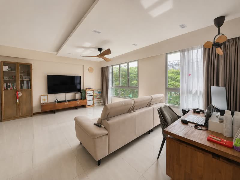 109D Canberra Walk, 109D Canberra Walk, 3 Bedrooms, 1,227 sqft, HDB Flat For Sale, by Charmaine Choo, 500206926 - Living Room - PropertyGuru.com.sg