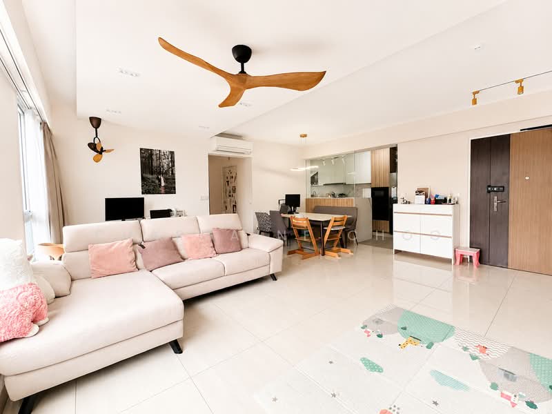 109D Canberra Walk, 109D Canberra Walk, 3 Bedrooms, 1,227 sqft, HDB Flat For Sale, by Charmaine Choo, 500206926 - Living Room - PropertyGuru.com.sg