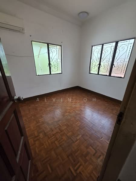 ⭐⭐LANDED 7772 Present 2 Storey Corner At Limbok Terrace, Nanyang park, 4 Bedrooms, 2,200 sqft, Corner Terrace For Sale, by Alvin Oh, 500206932 - Interior - PropertyGuru.com.sg