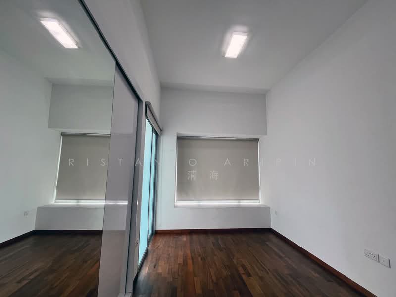 Nova 88, 8 Bhamo Road, 3 Bedrooms, 1,249 sqft, Apartment For Rent, by Ristanio Aripin 陈清海, 500206941 - Master Bedroom - PropertyGuru.com.sg