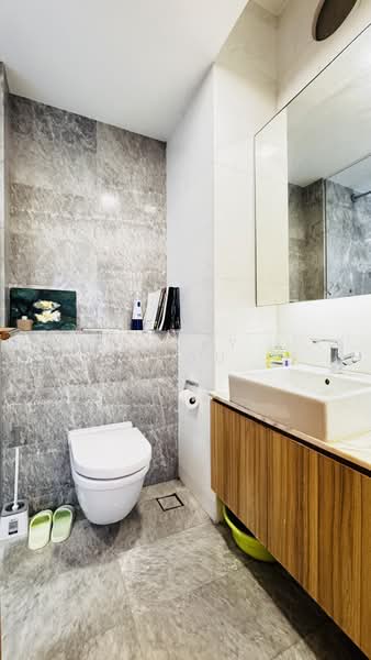 The Peak @ Cairnhill I, 51 Cairnhill Circle, 1 Bedroom, 592 sqft, Condominium For Sale, by Jacky Zhou, 500206946 - Bathroom - PropertyGuru.com.sg