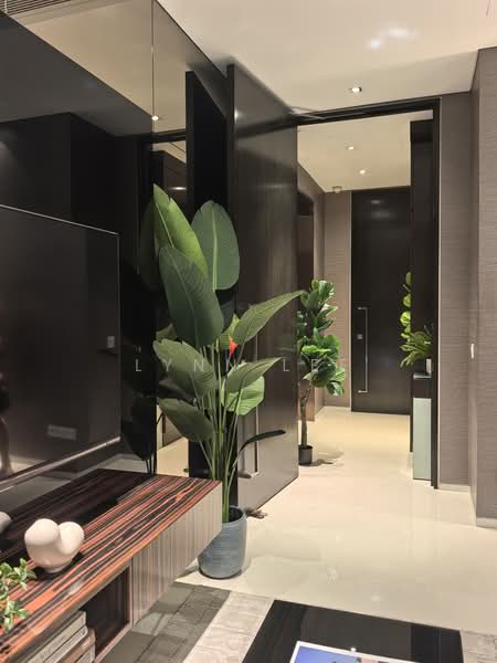 Scotts Square, 6 Scotts Road, 2 Bedrooms, 947 sqft, Condominium For Sale, by Lynn Lee, 500206947 - Interior - PropertyGuru.com.sg