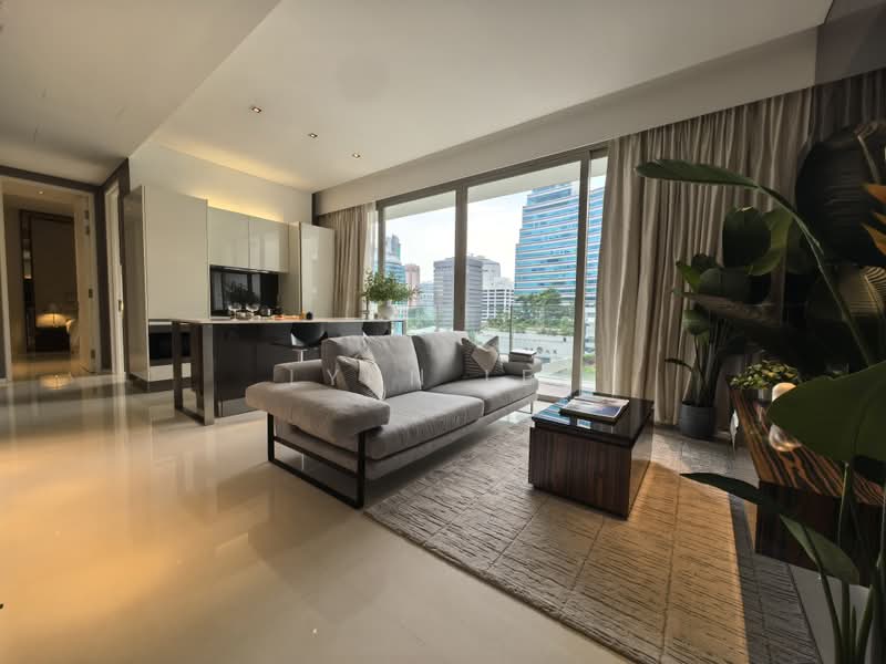 Scotts Square, 6 Scotts Road, 2 Bedrooms, 947 sqft, Condominium For Sale, by Lynn Lee, 500206947 - Living Room - PropertyGuru.com.sg