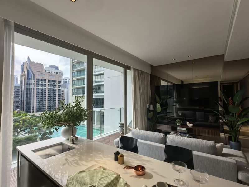 Scotts Square, 6 Scotts Road, 2 Bedrooms, 947 sqft, Condominium For Sale, by Lynn Lee, 500206947 - Living Room - PropertyGuru.com.sg